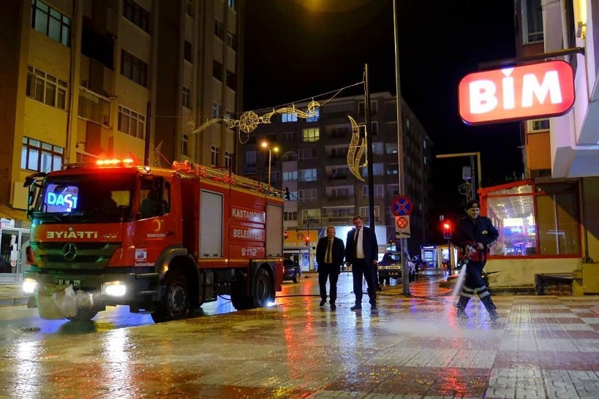 Başkan’dan gece teftişi;