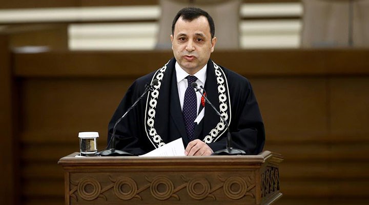 Anayasa Mahkemesi Başkanı yeniden Zühtü Arslan oldu;