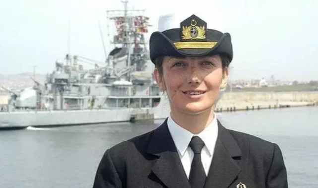 TSK tarihinde ilk! İlk kadın amiral olarak atandı;
