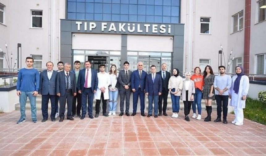 “Talep öğrencilerimizden, destek bizden”;