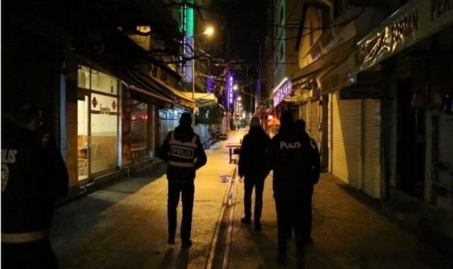 Samsun'da farklı suçlardan aranan 17 kişi yakalandı;