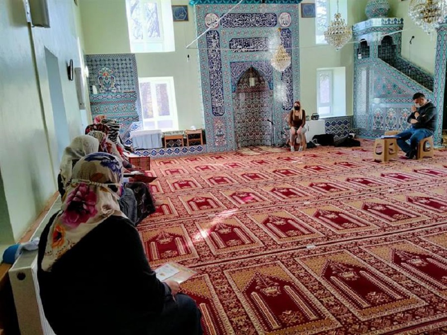 Köy Camii'nde tarım eğitimi;