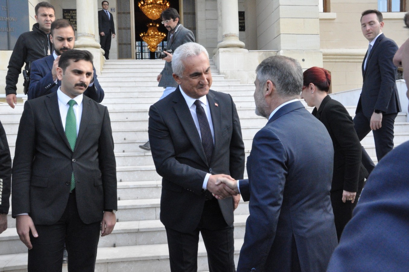 Bakan Nebati’den Valilik ve Belediye’ye ziyaret;