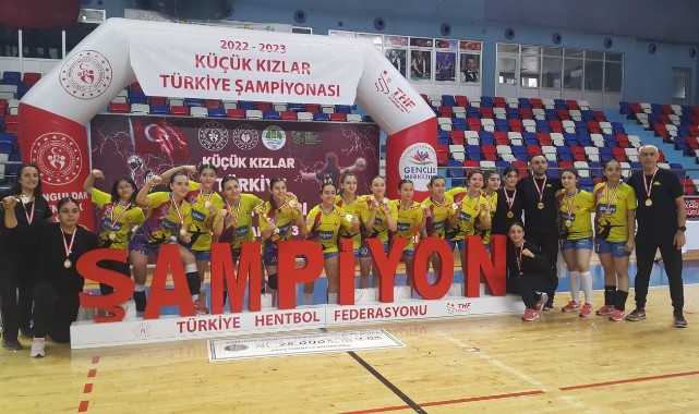 Merkez SK, Türkiye Şampiyonu!;