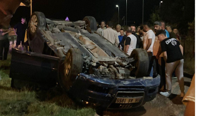 Saraçlar'da kaza: otomobil takla attı;
