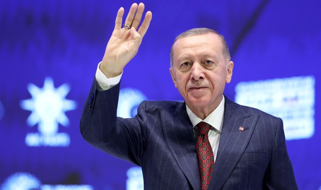 Erdoğan, yeniden AK Parti genel başkanı;