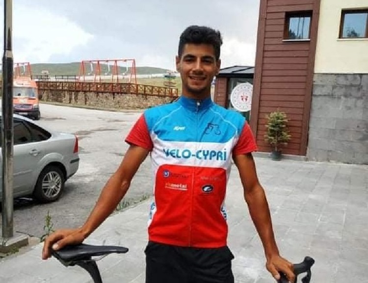 Milli bisikletçi Erkan Güngör, bronz madalya kazandı