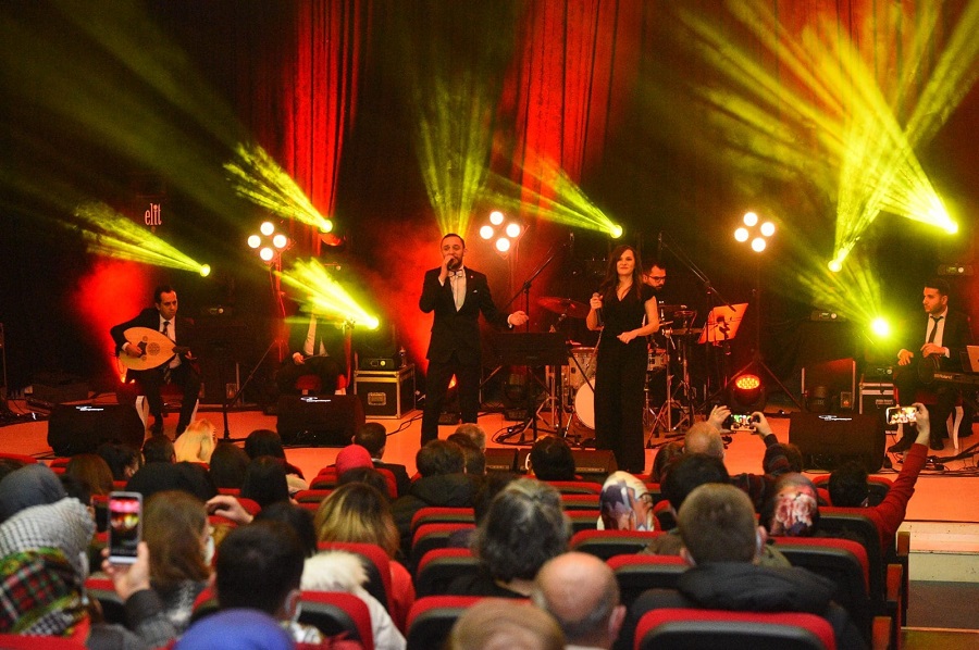 Kastamonu Belediyesi yarıyıl tatilini konserle taçlandırdı;