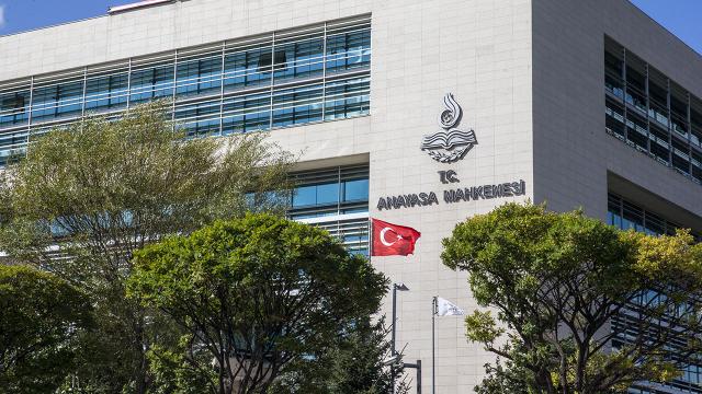 AYM, HDP'nin Hazine yardımı blokesini kaldırdı;