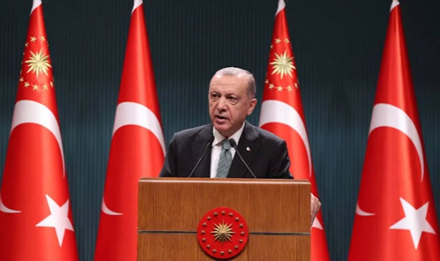 Cumhurbaşkanı Erdoğan açıkladı: Emeklilere beş bin TL