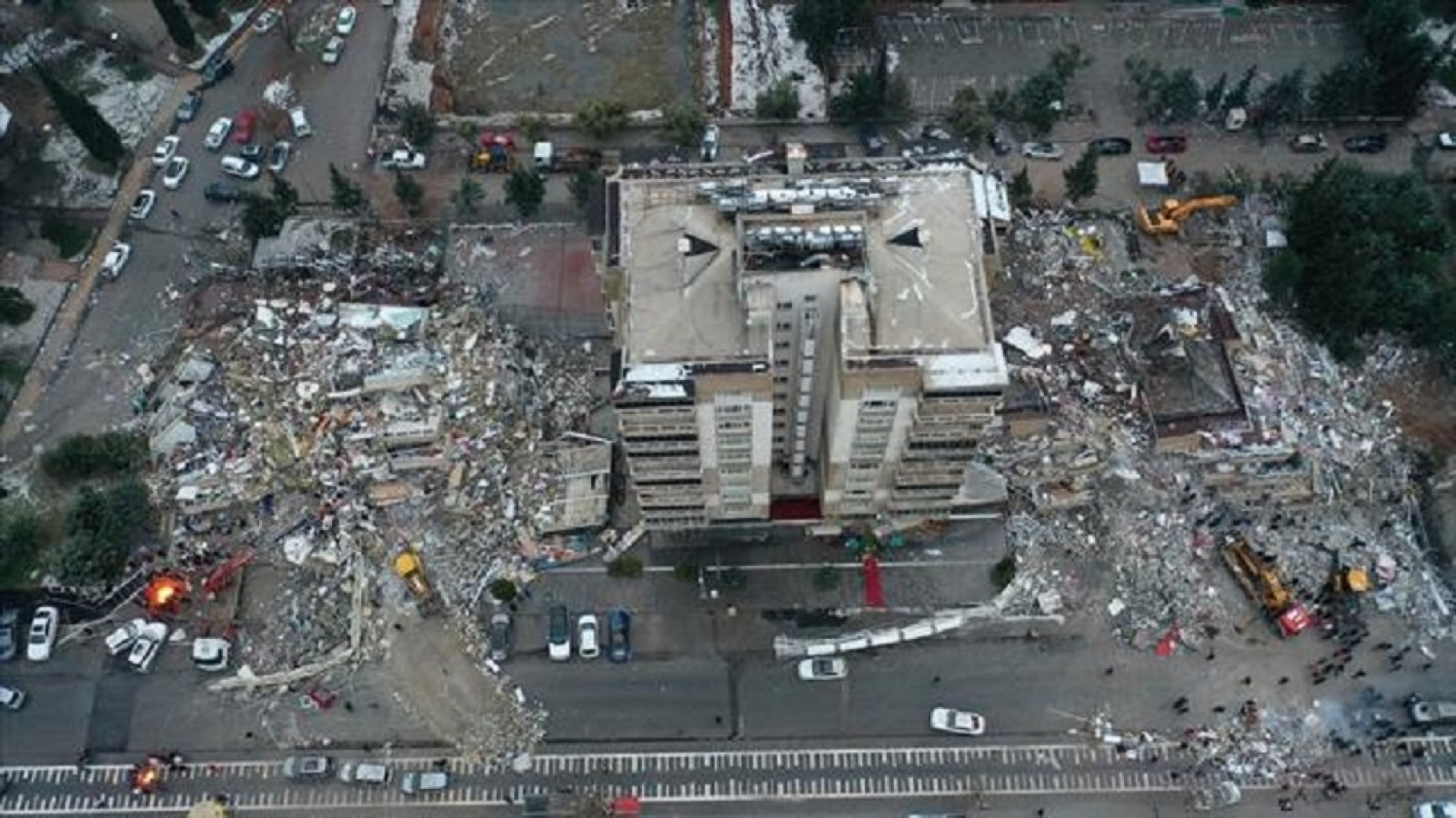 Depremlerde can kaybı 18 bin 342'ye yükseldi;