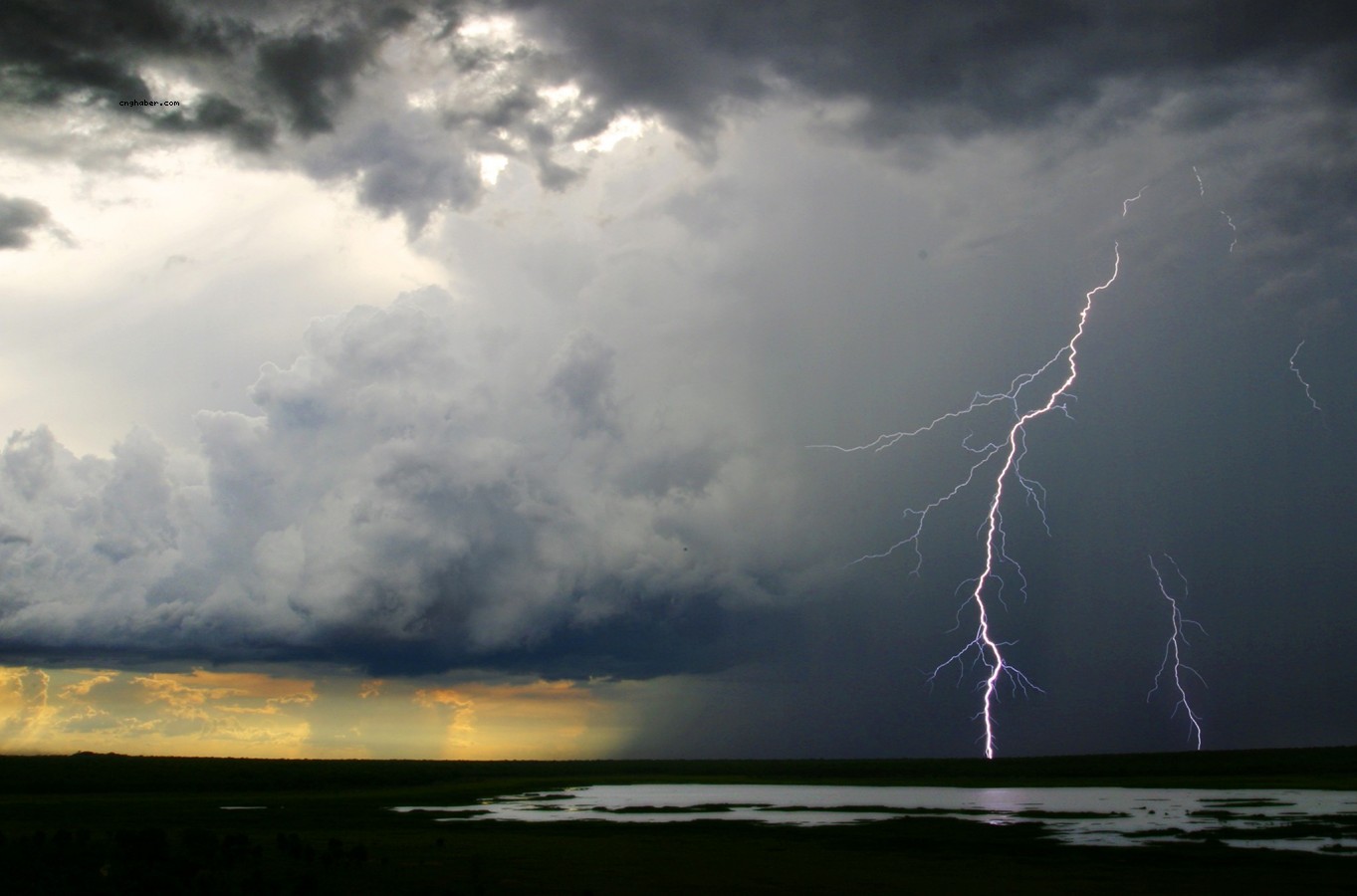 Meteoroloji'den uyarı: fırtına geliyor!;