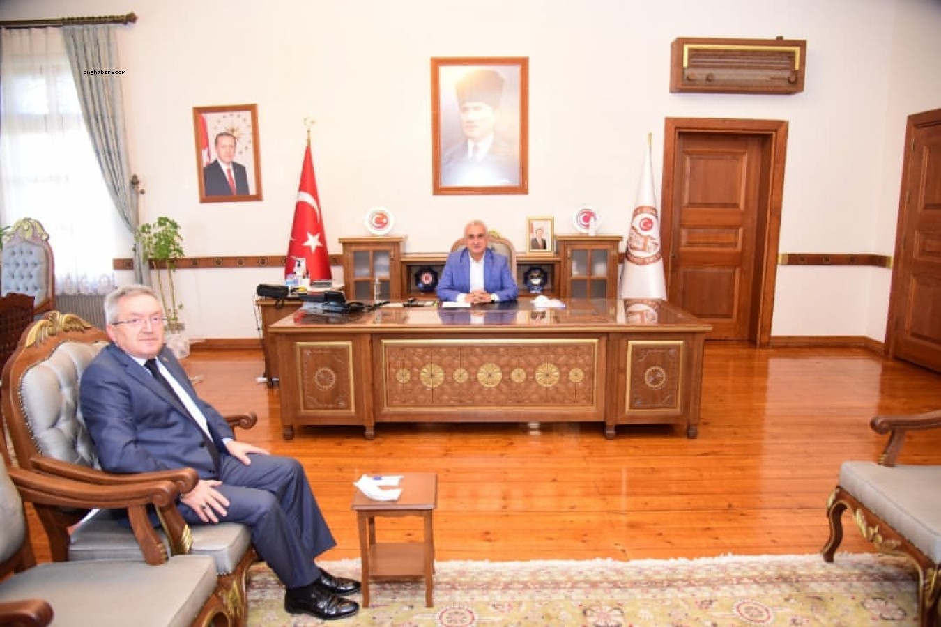 Yeni Başkan Yardımcısı Öz, Vali Çakır'ı ziyaret etti;