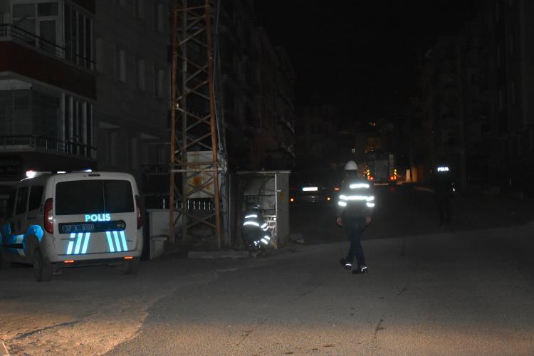 Tosya’da trafo patlaması nedeni ile mahalle elektriksiz kaldı;