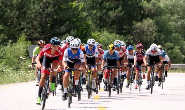 Pedallar, Demokrasi için Kastamonu’da çevrildi;