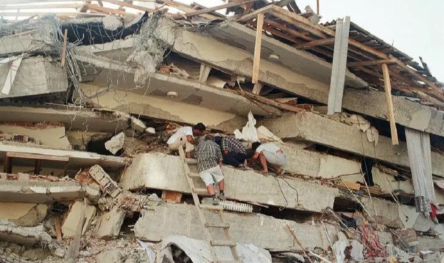Türkiye Tarihinin en büyük depremi 355 yıl geride kaldı!;