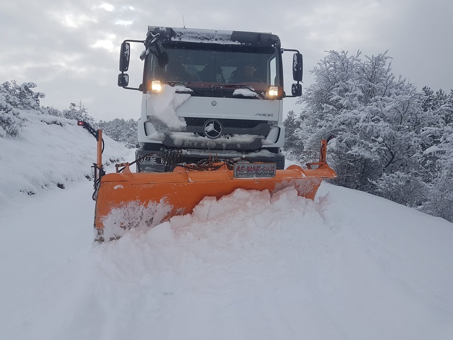 Kapalı köy yolu sayısı 142'ye düştü;