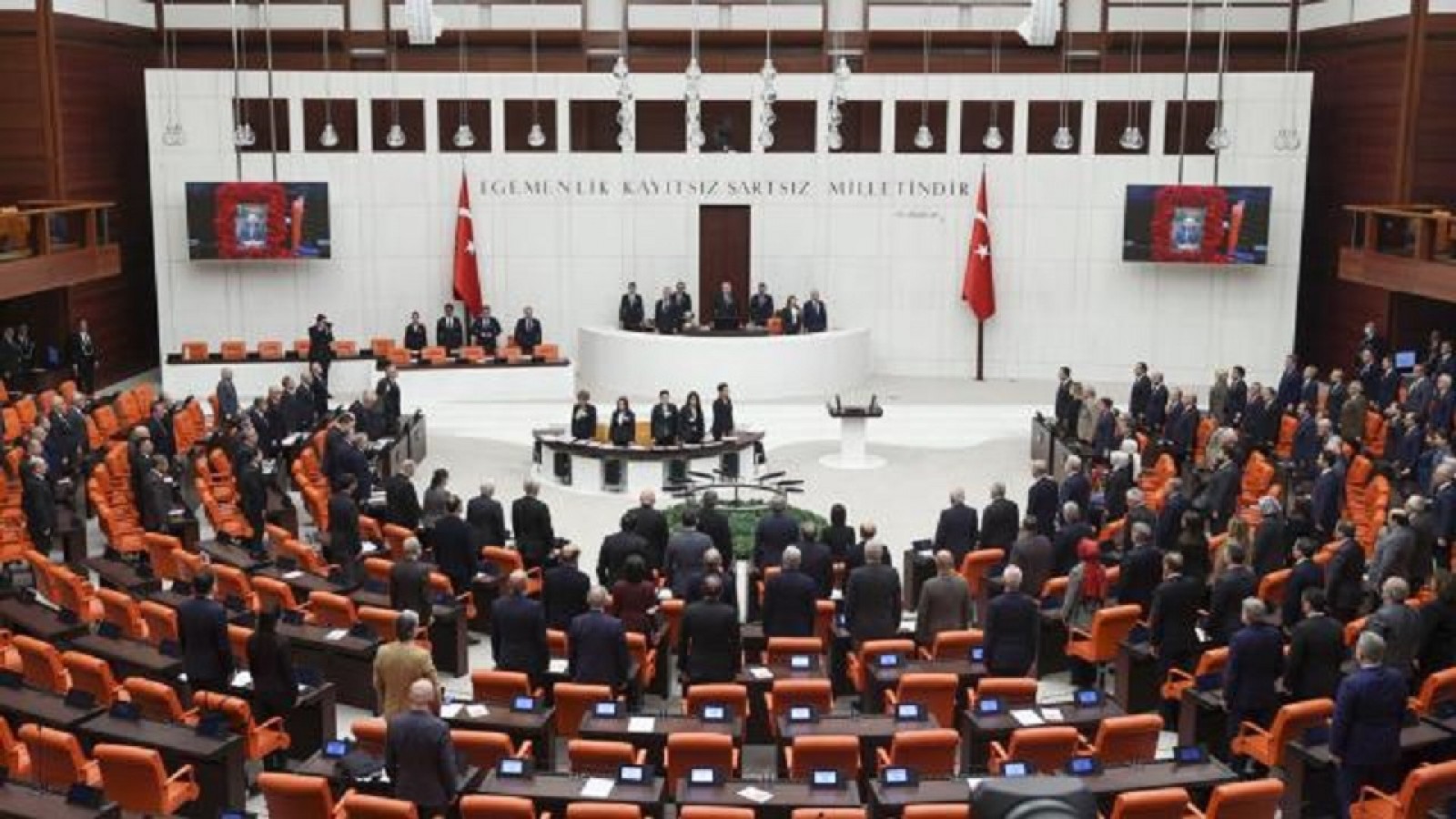 TBMM çalışmalarına verilen ara 28 Şubat'a kadar uzatıldı;