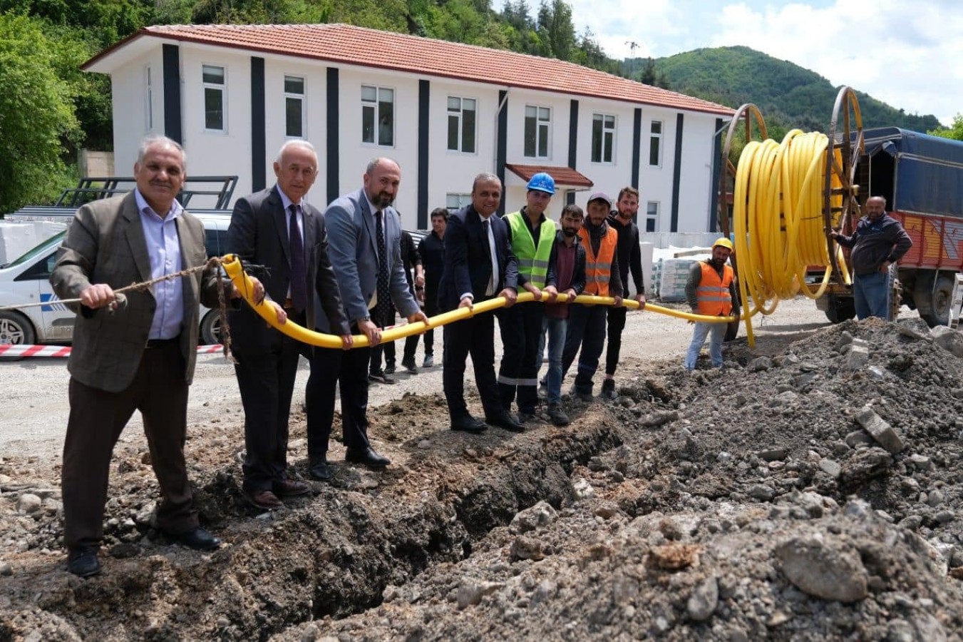 Bozkurt’ta doğalgaz boruları döşeniyor;