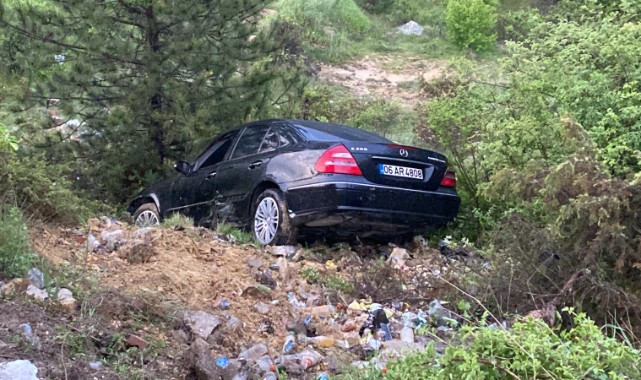 Kazadan sonra otomobilini bırakıp kayıplara karıştı;