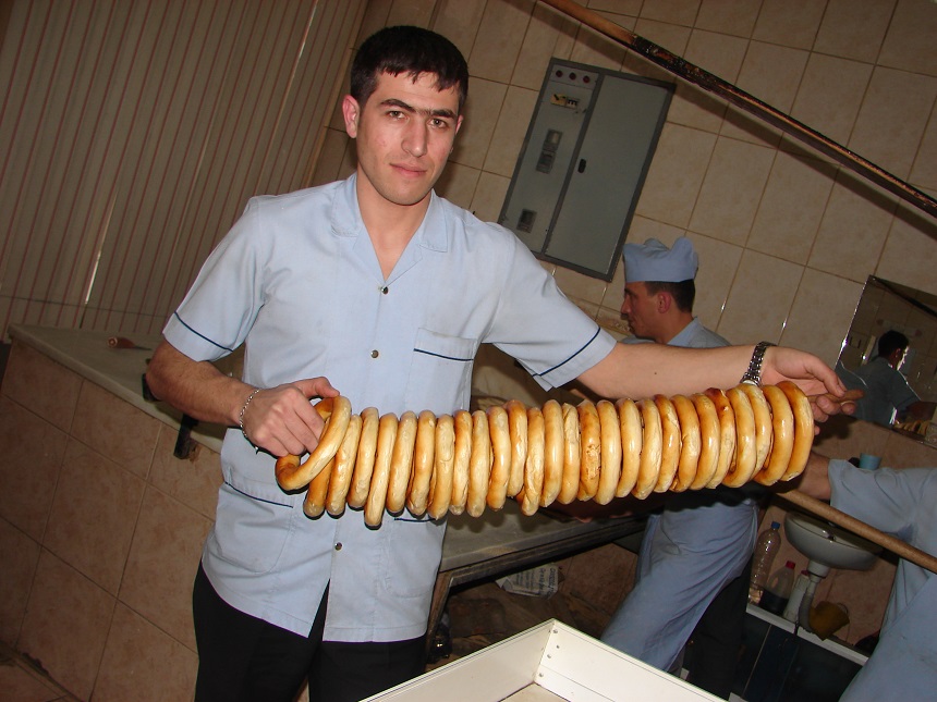 Onun adı “kel simit” değil sade simit.;