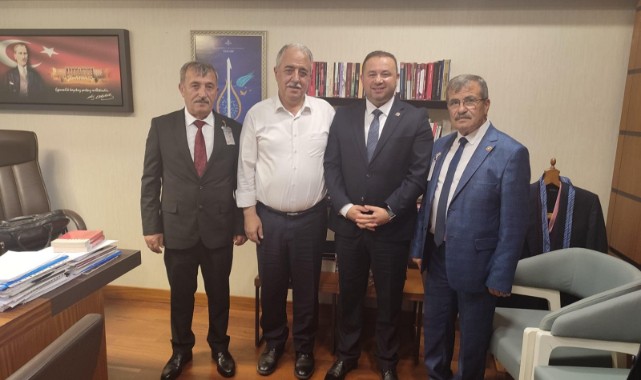 İstanbul Milletvekili hemşehrimiz Şentürk'ü ziyaret ettiler;
