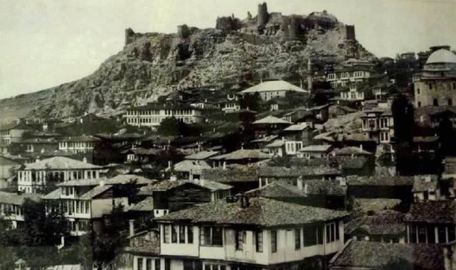 Kastamonu, bu tarihlerde Türkiye'nin en kalabalık şehirlerindendi...;