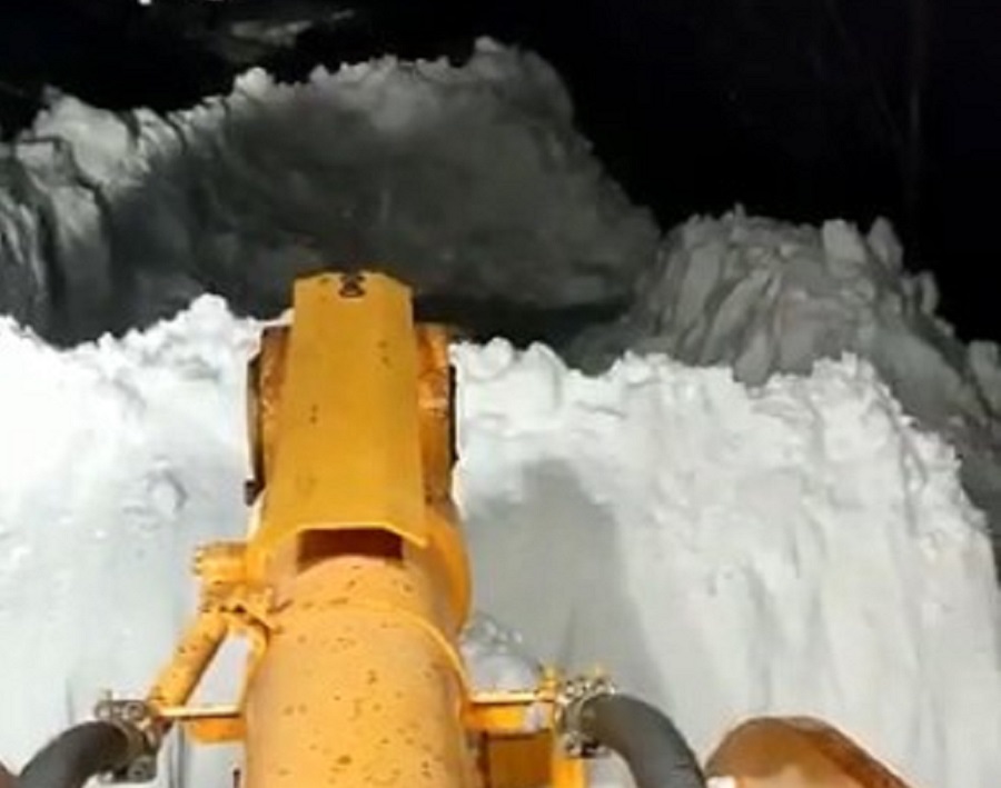 EnerjiSA ekibi, karda 3 saat mahsur kaldı;