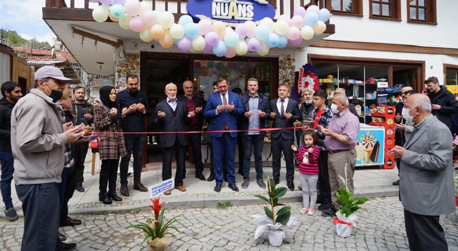 Nüans Yapı Restorasyon ve Aksesuar açıldı;