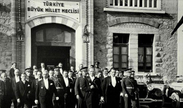 103 yıllık gururun günü!;