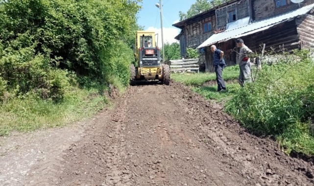 İhsangazi'de köy yolları yenileniyor;