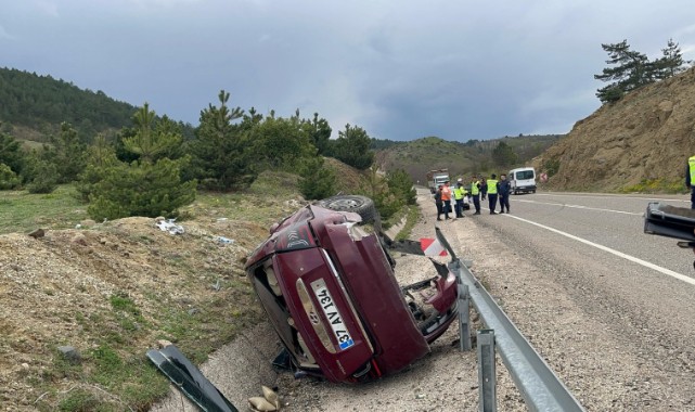 Kastamonu’da gazeteci ve ailesi kaza geçirdi