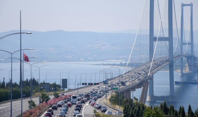 Bayram tatili başladı, ulaşımda rekorlar geldi