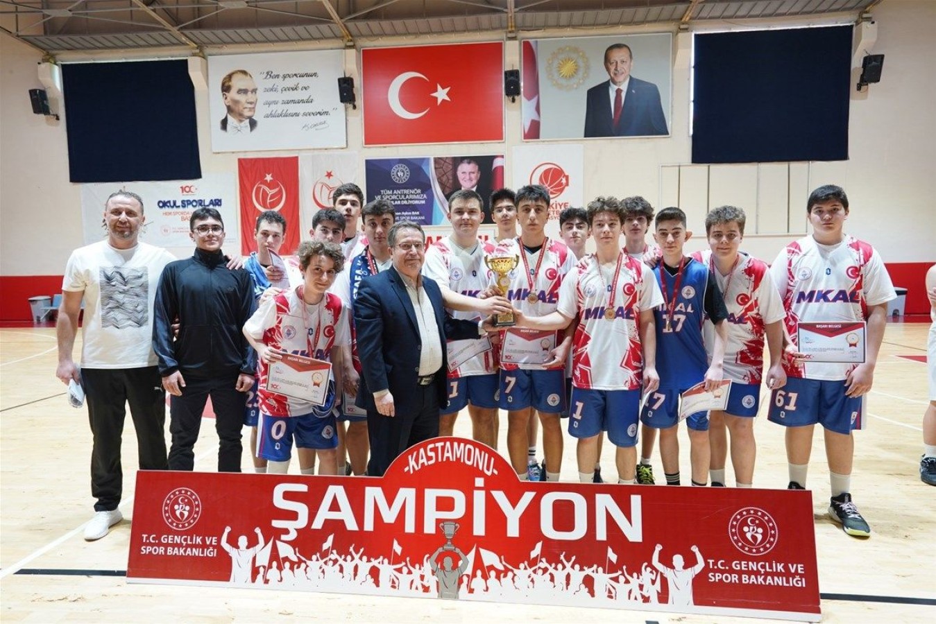 Basketbolda şampiyon ‘Mustafa Kaya’ oldu;