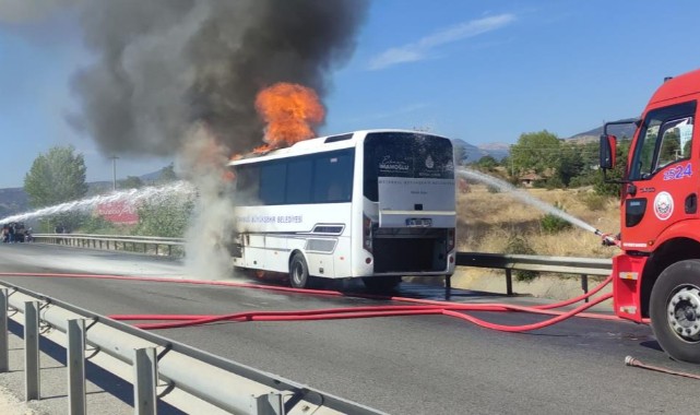 Kastamonu’da yanan otobüs Türkiye’nin gündeminde;