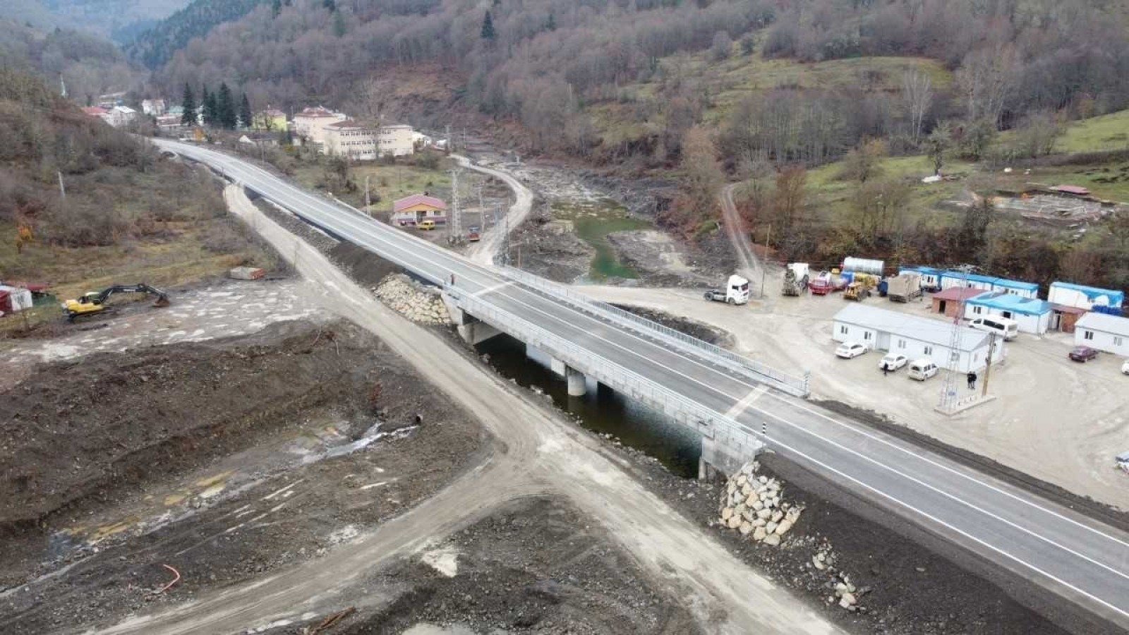 Selde zarar gören 5 köprü onarılarak trafiğe açıldı;