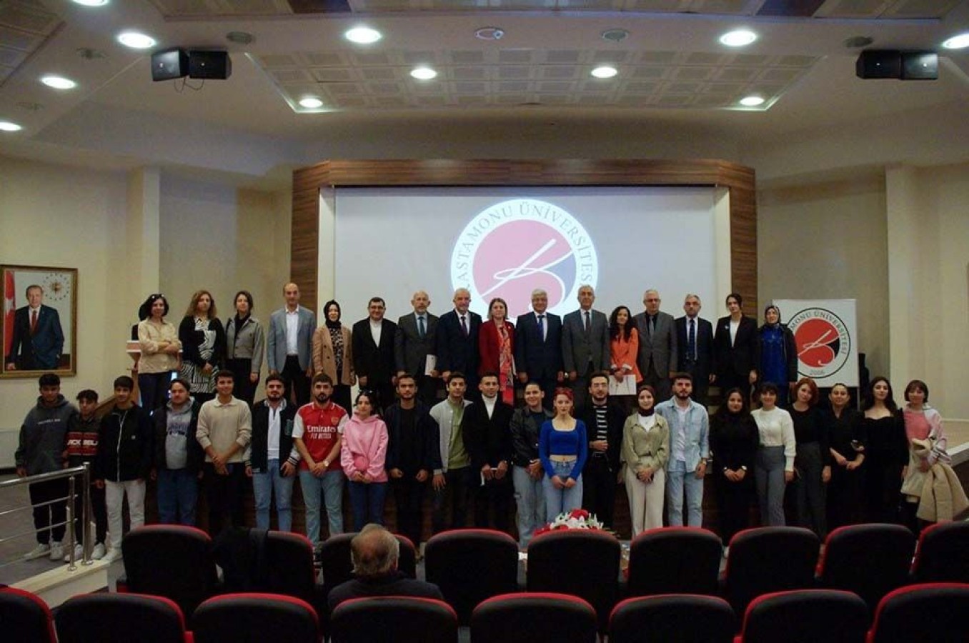 Kastamonu Üniversitesi’nde Cumhuriyet konuşuldu;